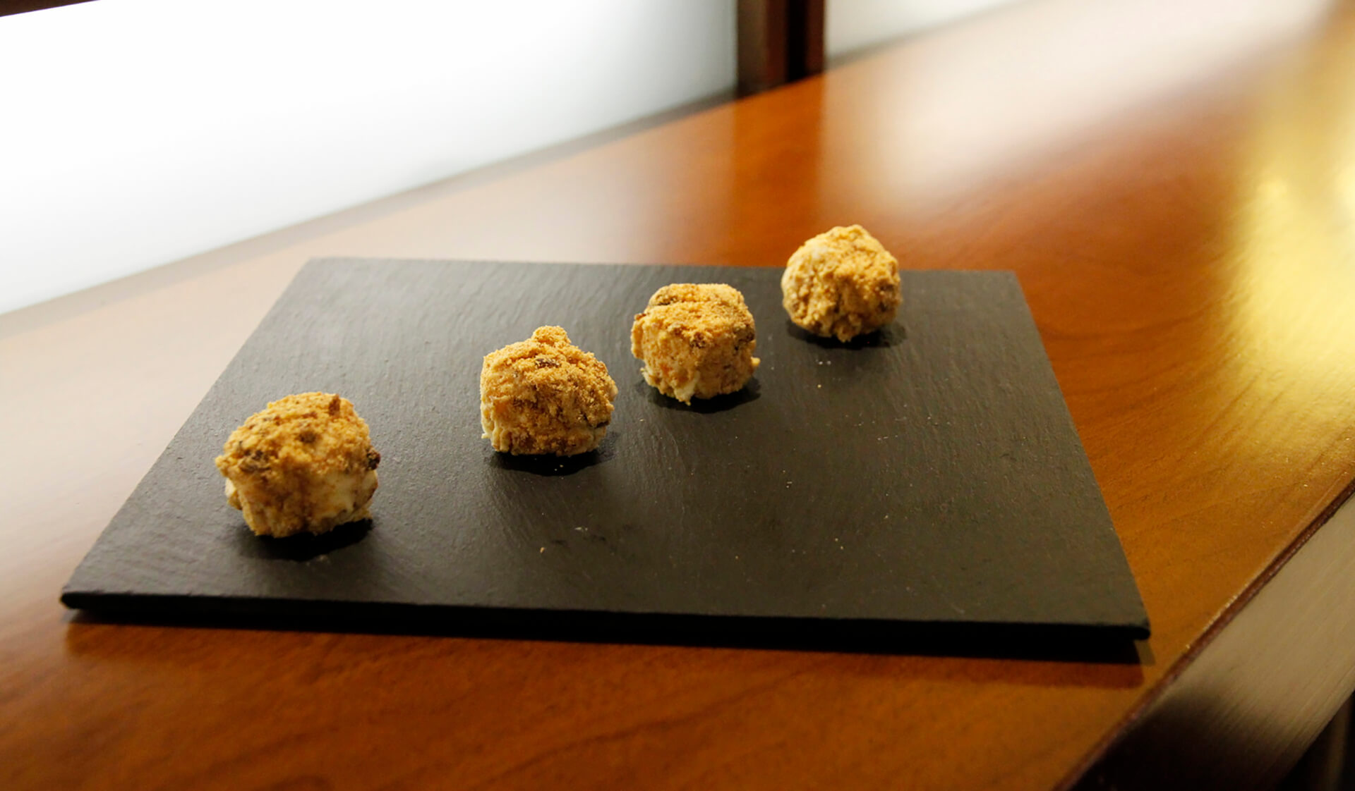 Apricot Ricotta Bonbons - Stefano Agostini - Insolito Panettone