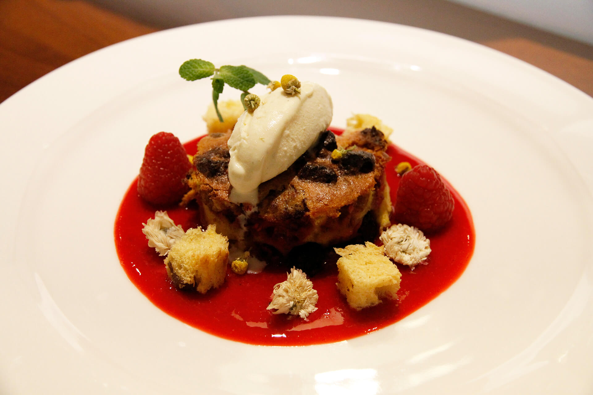 Berry & Loison Chamomile Panettone Clafoutis with Ice Cream - Stefano Agostini - Insolito Panettone