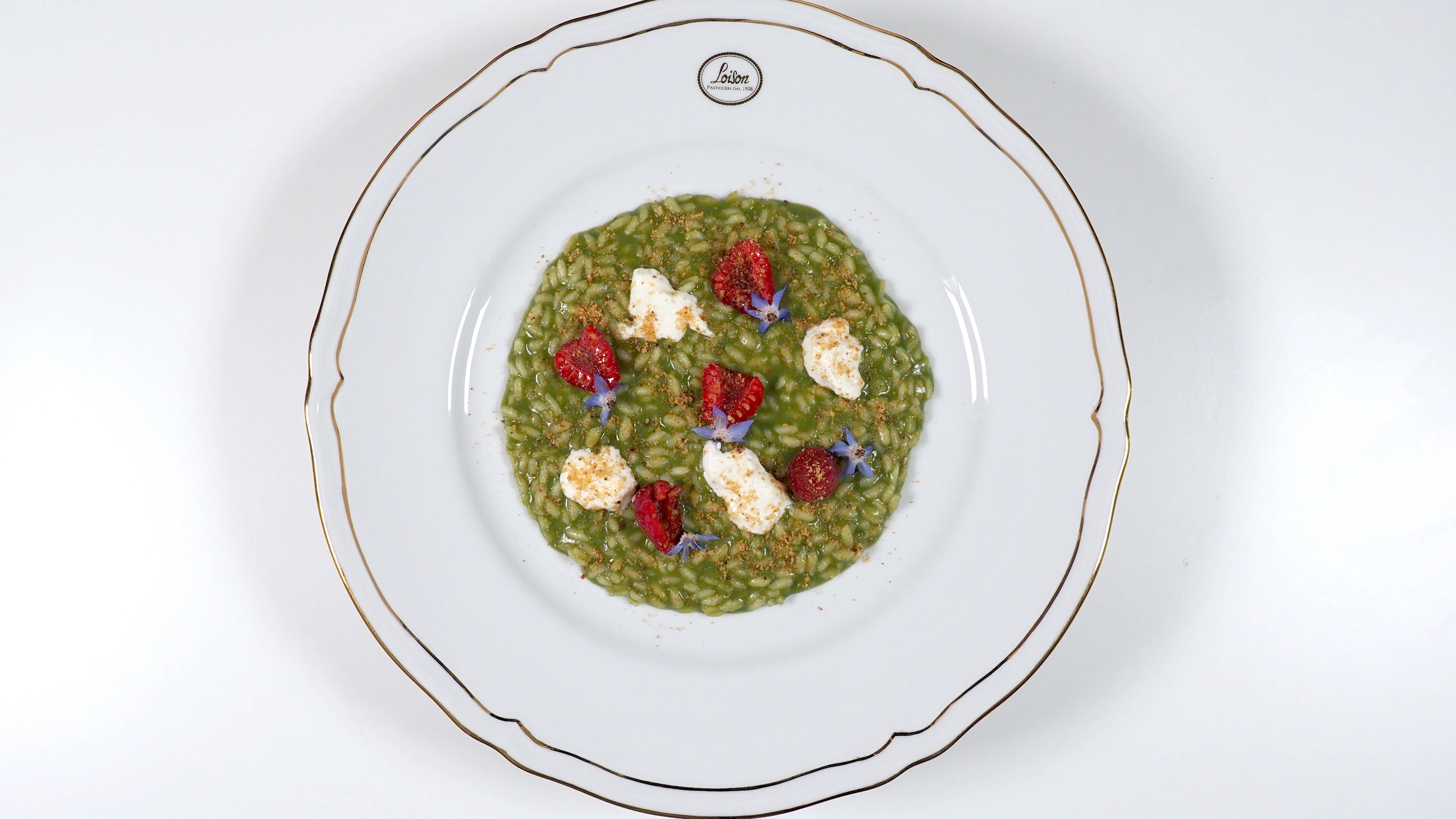 Borage risotto with stracciatella and panettone – Danilo Angè - Insolito Panettone