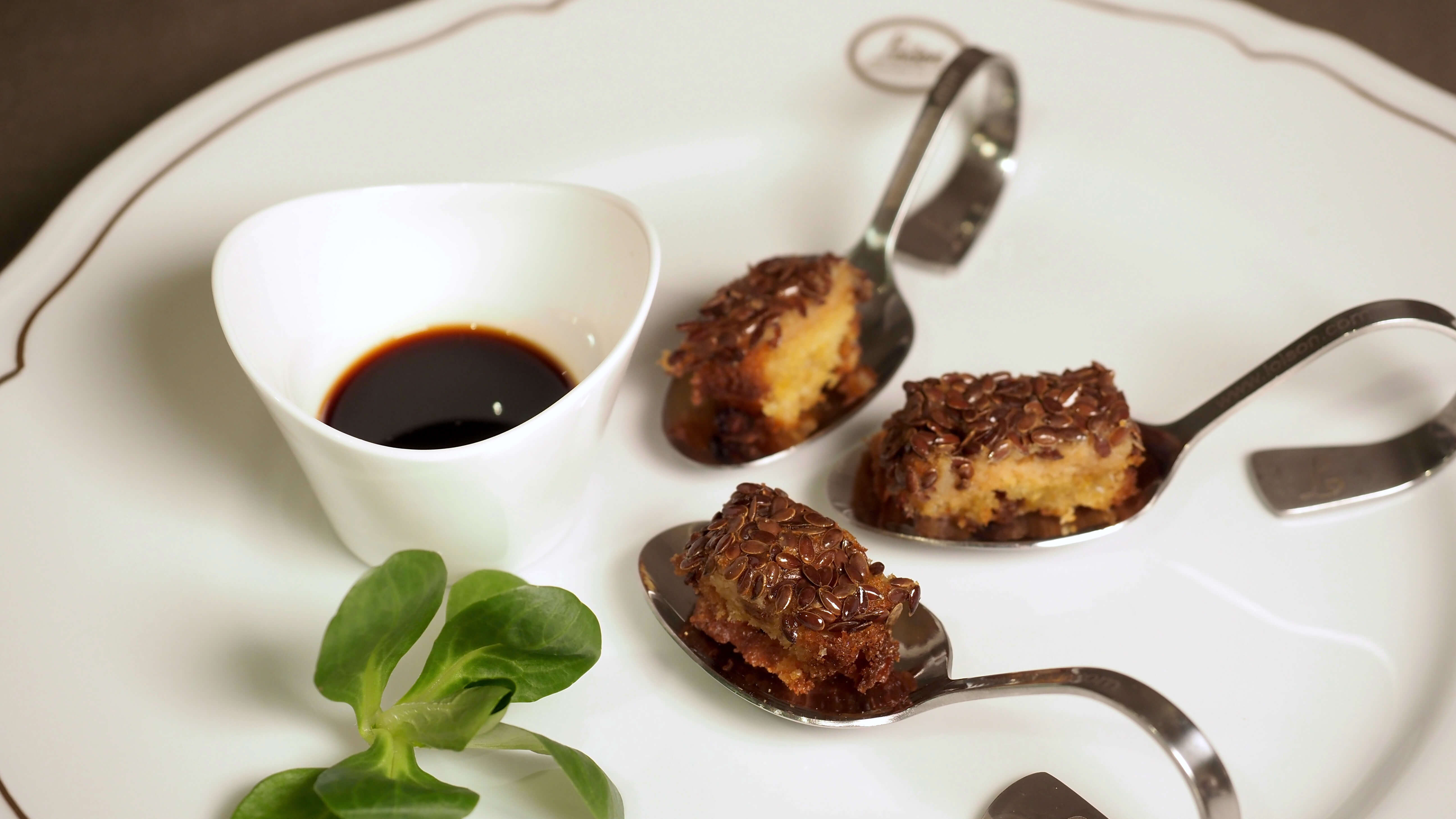 Panettone and shrimps Mini Toast - Insolito Panettone